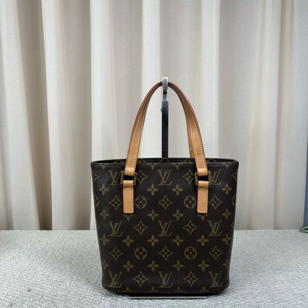 Louis Vuitton Women Pre-Loved Bag Very Good Condition